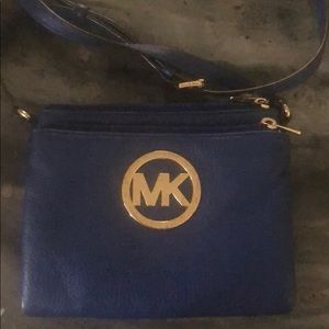 Michel kors cross body